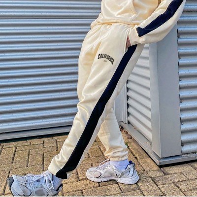 Long pants, loose fit casual sweatpants HE1607-03-01 Long pants, loose fit casual sweatpants HE1607-03-01